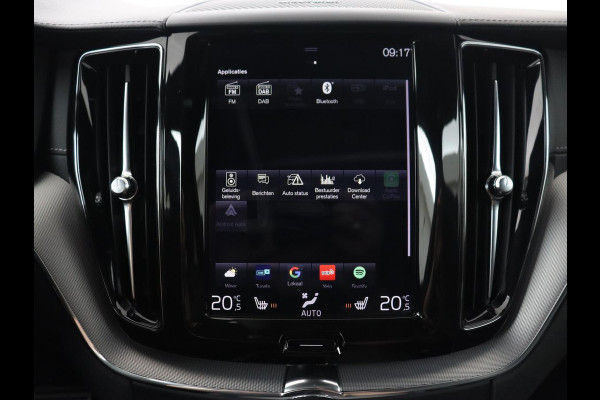Volvo XC60 2.0 Recharge T8 AWD R-Design | Panoramadak | Head-Up | Trekhaak | 360 Camera | Leder | Stoelverwarming | Harman/Kardon | Carplay | Achterbankverwarming | Digital Cockpit | Full LED