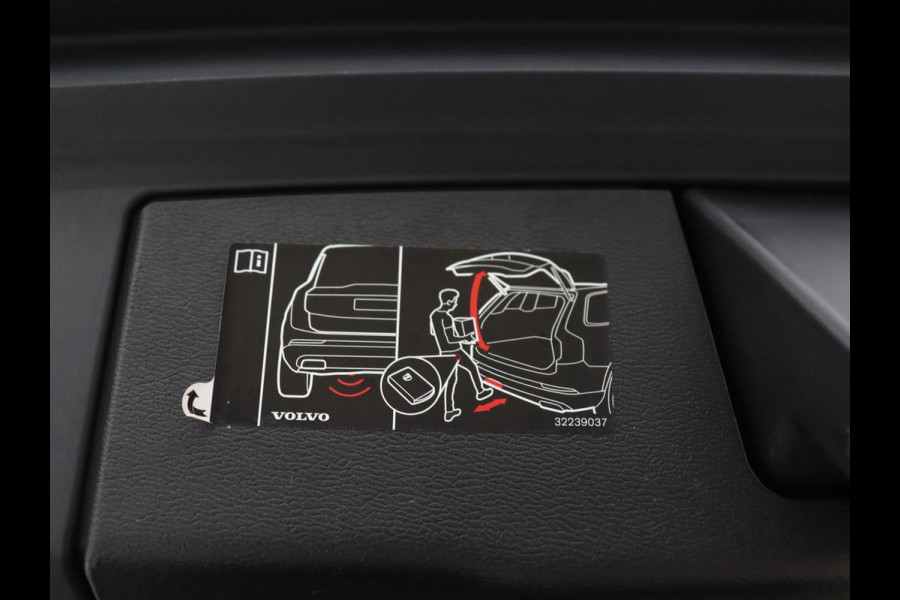 Volvo XC60 2.0 Recharge T8 AWD R-Design | Panoramadak | Head-Up | Trekhaak | 360 Camera | Leder | Stoelverwarming | Harman/Kardon | Carplay | Achterbankverwarming | Digital Cockpit | Full LED