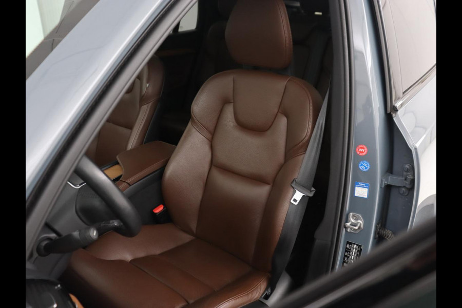 Volvo XC90 2.0 T8 Recharge AWD R-Design | Panoramadak | Head-Up | 360 Camera | Adaptive cruise | Leder | Trekhaak | Stoel & stuurverwarming | Carplay | Memory | Harman/Kardon