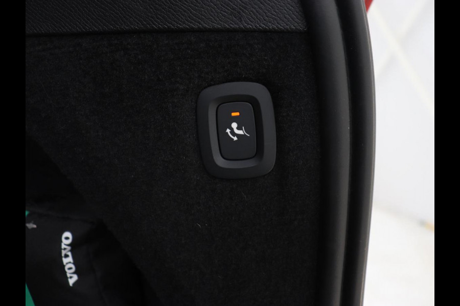 Volvo XC90 2.0 T8 Recharge AWD R-Design | Panoramadak | Head-Up | 360 Camera | Adaptive cruise | Leder | Trekhaak | Stoel & stuurverwarming | Carplay | Memory | Harman/Kardon