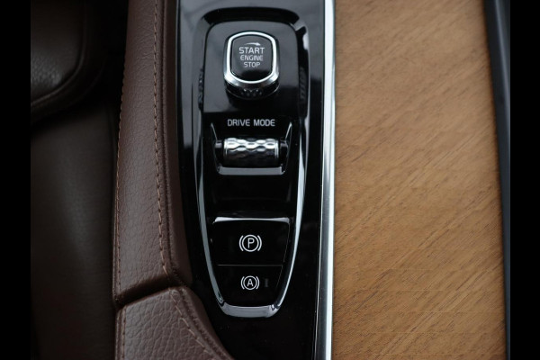 Volvo XC90 2.0 T8 Recharge AWD R-Design | Panoramadak | Head-Up | 360 Camera | Adaptive cruise | Leder | Trekhaak | Stoel & stuurverwarming | Carplay | Memory | Harman/Kardon