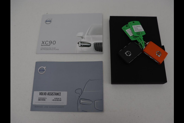 Volvo XC90 2.0 T8 Recharge AWD R-Design | Panoramadak | Head-Up | 360 Camera | Adaptive cruise | Leder | Trekhaak | Stoel & stuurverwarming | Carplay | Memory | Harman/Kardon