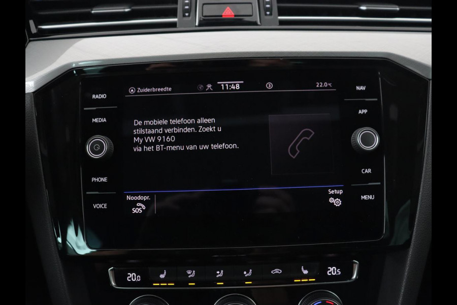 Volkswagen Passat 1.4 TSI PHEV GTE | Panoramadak | Stoelverwarming | Trekhaak | Camera | Adaptive cruise | Matrix LED | Carplay | Navigatie