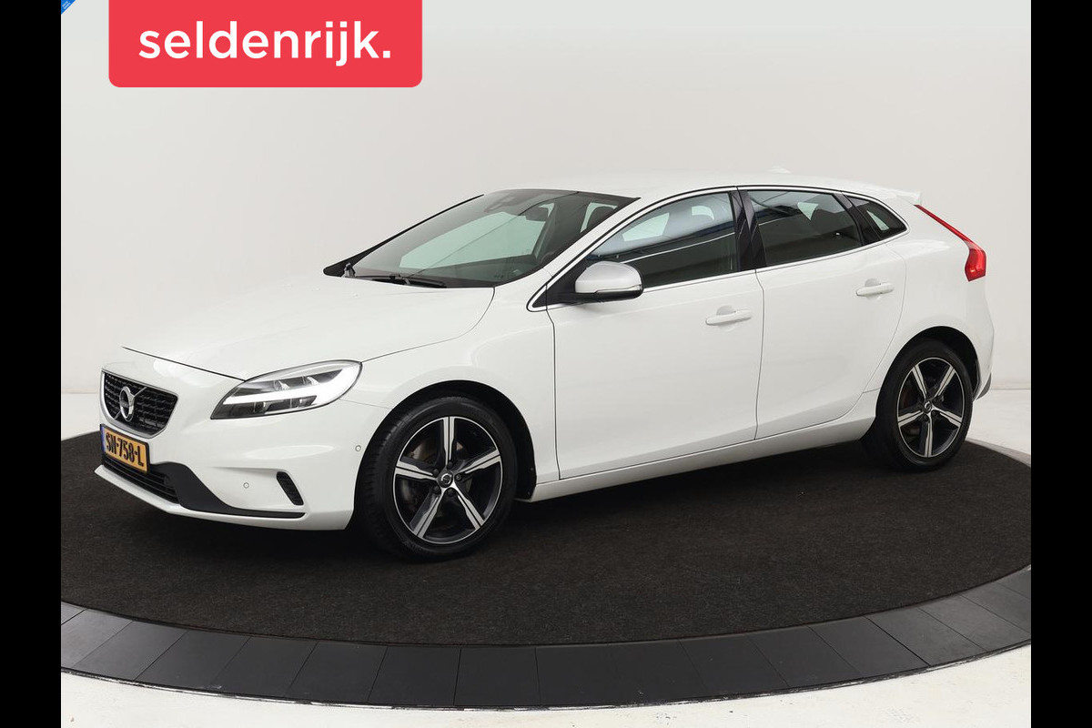 Volvo V40 2.0 T4 Business Sport | Stoelverwarming | Leder/Alcantara | Full LED | Navigatie | Climate control | Climate control | Parkeerhulp | R-Design Volvo V40 2.0 T4 Business Sport | Stoelverwarming | Leder/Alcantara | Full LED | Navigatie | Climate control | Climate control | Parkeerhulp | R-Design