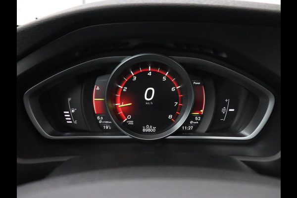 Volvo V40 2.0 T4 Business Sport | Stoelverwarming | Leder/Alcantara | Full LED | Navigatie | Climate control | Climate control | Parkeerhulp | R-Design