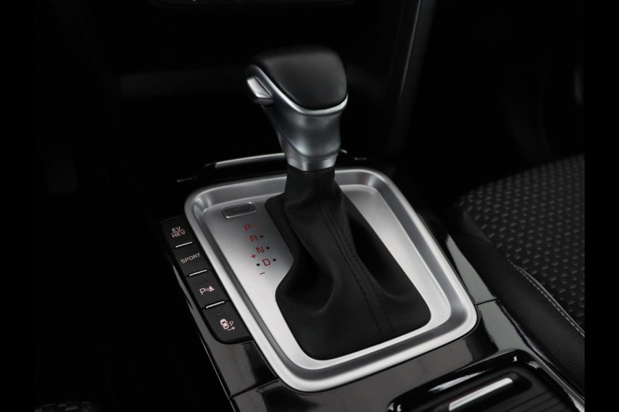 Kia Ceed 1.6 GDI PHEV DynamicPlusLine | Stoel & stuurverwarming | Adaptive cruise | Memory | Camera | Carplay | Full LED | Achterbankverwarming | Navigatie | Keyless