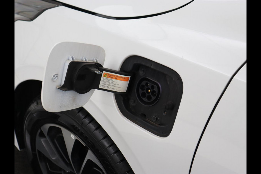 Kia Ceed 1.6 GDI PHEV DynamicPlusLine | Stoel & stuurverwarming | Adaptive cruise | Memory | Camera | Carplay | Full LED | Achterbankverwarming | Navigatie | Keyless