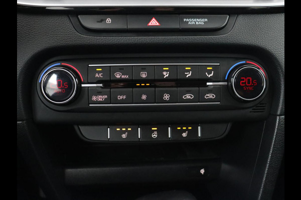 Kia Ceed 1.6 GDI PHEV DynamicPlusLine | Stoel & stuurverwarming | Adaptive cruise | Memory | Camera | Carplay | Full LED | Achterbankverwarming | Navigatie | Keyless