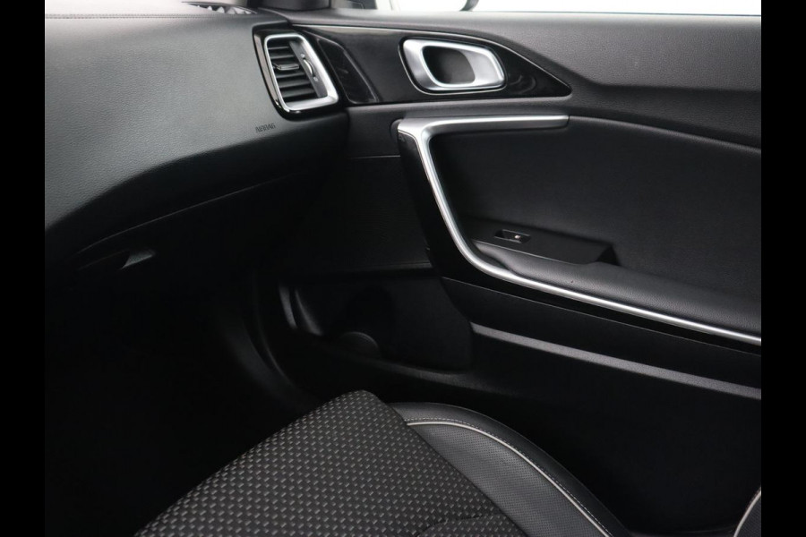 Kia Ceed 1.6 GDI PHEV DynamicPlusLine | Stoel & stuurverwarming | Adaptive cruise | Memory | Camera | Carplay | Full LED | Achterbankverwarming | Navigatie | Keyless
