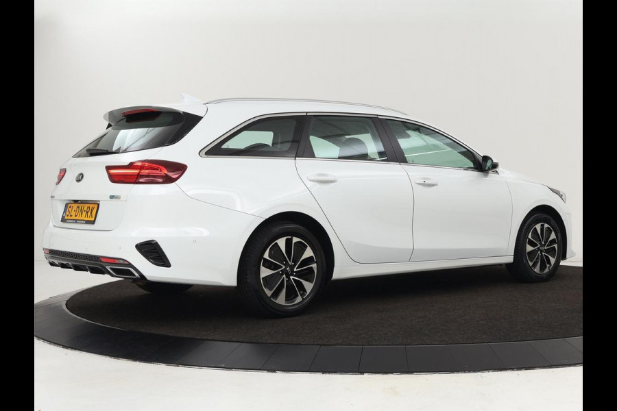 Kia Ceed 1.6 GDI PHEV DynamicPlusLine | Stoel & stuurverwarming | Adaptive cruise | Memory | Camera | Carplay | Full LED | Achterbankverwarming | Navigatie | Keyless