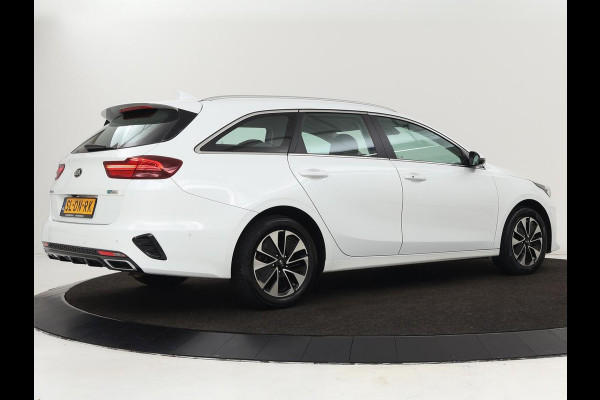 Kia Ceed 1.6 GDI PHEV DynamicPlusLine | Stoel & stuurverwarming | Adaptive cruise | Memory | Camera | Carplay | Full LED | Achterbankverwarming | Navigatie | Keyless