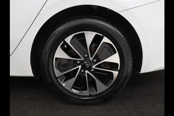 Kia Ceed 1.6 GDI PHEV DynamicPlusLine | Stoel & stuurverwarming | Adaptive cruise | Memory | Camera | Carplay | Full LED | Achterbankverwarming | Navigatie | Keyless