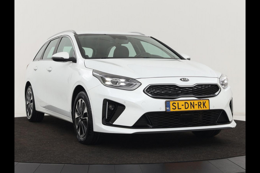 Kia Ceed 1.6 GDI PHEV DynamicPlusLine | Stoel & stuurverwarming | Adaptive cruise | Memory | Camera | Carplay | Full LED | Achterbankverwarming | Navigatie | Keyless
