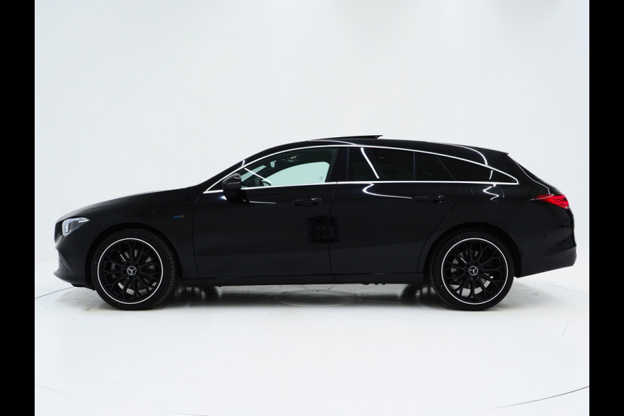 Mercedes-Benz CLA-Klasse Shooting Brake 250e Panamericana | Panoramadak | Sfeerverlichting | Leder | Camera | Widescreen | DAB