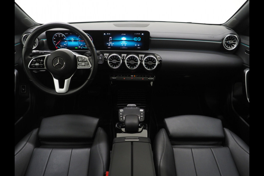 Mercedes-Benz CLA-Klasse Shooting Brake 250e Panamericana | Panoramadak | Sfeerverlichting | Leder | Camera | Widescreen | DAB