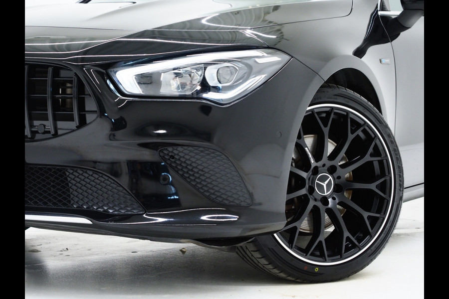 Mercedes-Benz CLA-Klasse Shooting Brake 250e Panamericana | Panoramadak | Sfeerverlichting | Leder | Camera | Widescreen | DAB