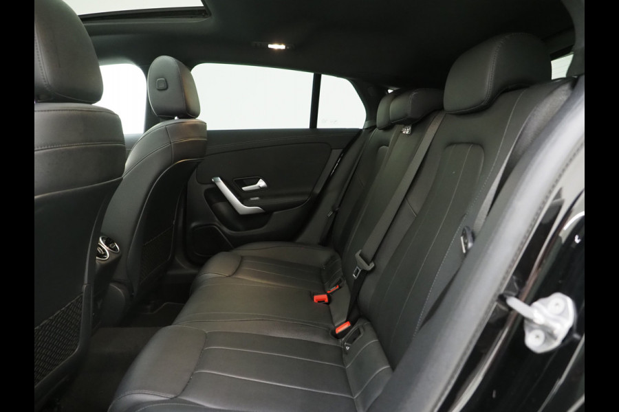 Mercedes-Benz CLA-Klasse Shooting Brake 250e Panamericana | Panoramadak | Sfeerverlichting | Leder | Camera | Widescreen | DAB