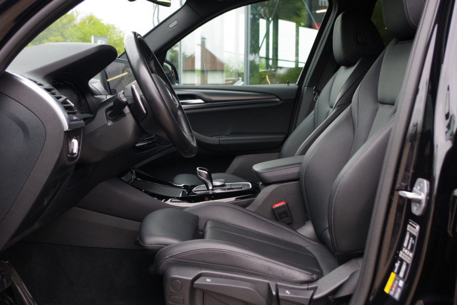 BMW X3 xDrive30e 293 PK High Executive M-sport PHEV, Trekhaak, Head-Up, Adap. Cruise Control