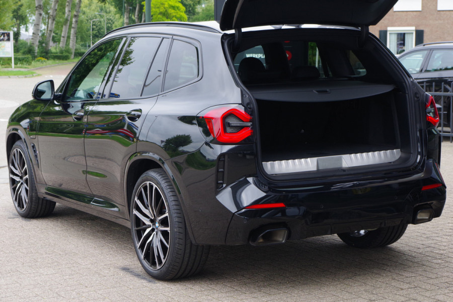 BMW X3 xDrive30e 293 PK High Executive M-sport PHEV, Trekhaak, Head-Up, Adap. Cruise Control