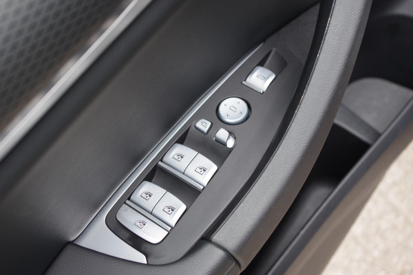 BMW X3 xDrive30e 293 PK High Executive M-sport PHEV, Trekhaak, Head-Up, Adap. Cruise Control