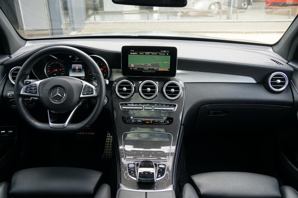 Mercedes-Benz GLC 250 4MATIC AMG + BURMESTER / LUCHTVERING / PANORAMADAK / 360 CAMERA / TREKHAAK