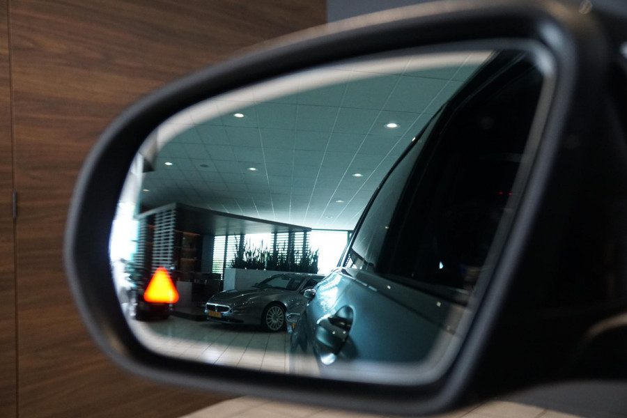 Mercedes-Benz GLC 250 4MATIC AMG + BURMESTER / LUCHTVERING / PANORAMADAK / 360 CAMERA / TREKHAAK