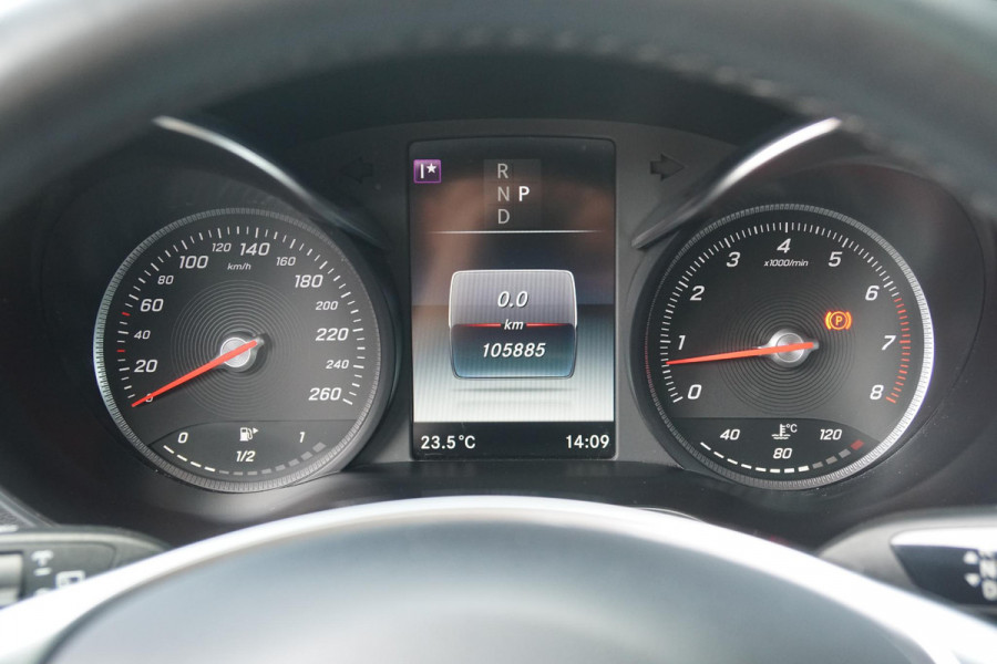 Mercedes-Benz GLC 250 4MATIC AMG + BURMESTER / LUCHTVERING / PANORAMADAK / 360 CAMERA / TREKHAAK