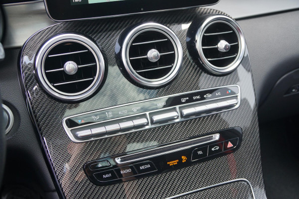 Mercedes-Benz GLC 250 4MATIC AMG + BURMESTER / LUCHTVERING / PANORAMADAK / 360 CAMERA / TREKHAAK