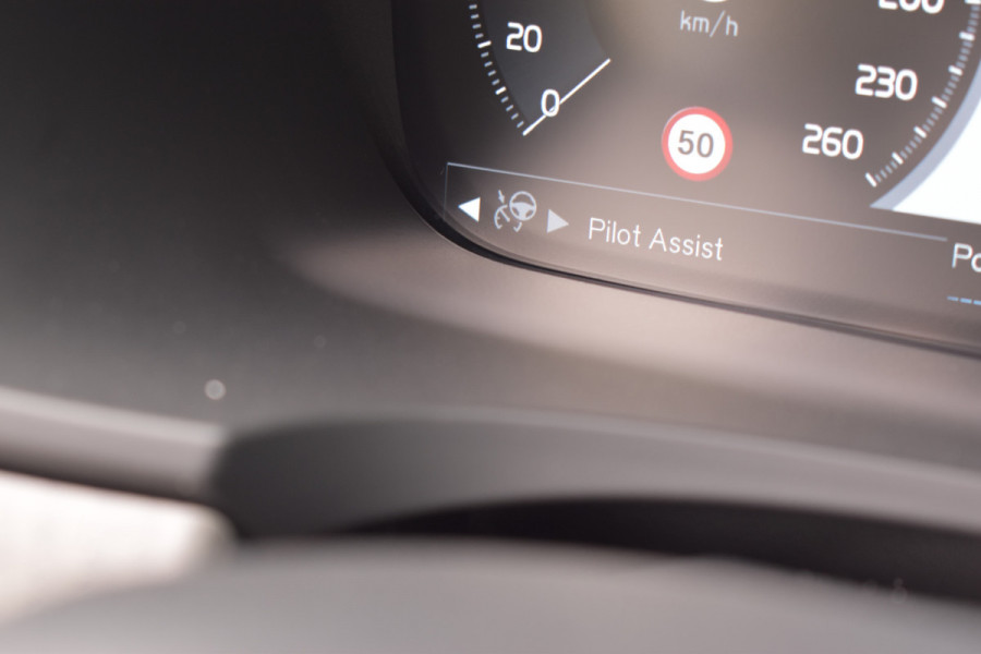 Volvo V90 B4 Mild-Hybride 197PK Inscription | Diesel | Bowers & Willkins | Head-Up | BLIS | El. Trekhaak |