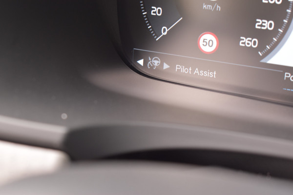 Volvo V90 B4 Mild-Hybride 197PK Inscription | Diesel | Bowers & Willkins | Head-Up | BLIS | El. Trekhaak |