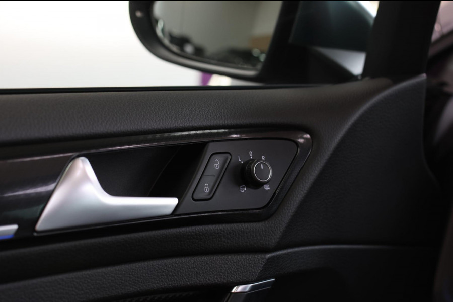 Volkswagen Golf 2.0 TSI 4Motion R *Pano*Individual kleur*Dynaudio*Leder*