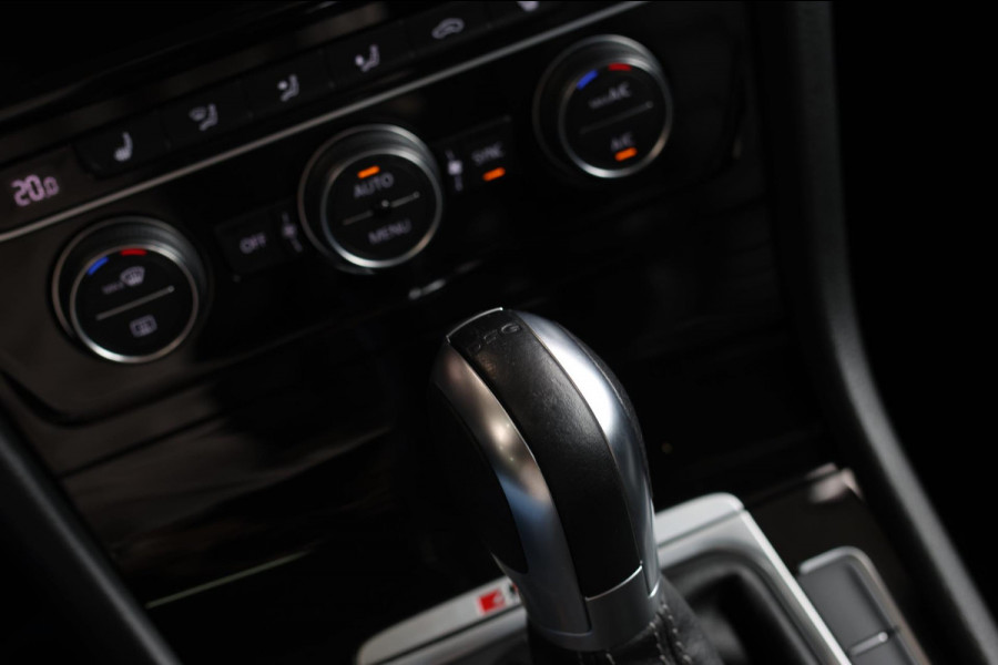 Volkswagen Golf 2.0 TSI 4Motion R *Pano*Individual kleur*Dynaudio*Leder*