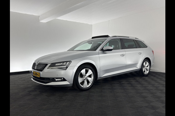Škoda Superb Combi 1.6 TDI Clever Edition (INCL-BTW) Aut. *PANO | BI-XENON | MEMORY-PACK | NAVI-FULLMAP | HEATED-COMFORTSEATS | ECC | PRIVACY-GLASS | PARKPILOT | SHIFT-PADDLES | AMUNDSEN-AUDIO | CRUISE | TOWBAR | 17''ALU*