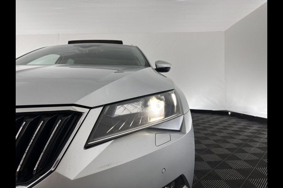 Škoda Superb Combi 1.6 TDI Clever Edition (INCL-BTW) Aut. *PANO | BI-XENON | MEMORY-PACK | NAVI-FULLMAP | HEATED-COMFORTSEATS | ECC | PRIVACY-GLASS | PARKPILOT | SHIFT-PADDLES | AMUNDSEN-AUDIO | CRUISE | TOWBAR | 17''ALU*