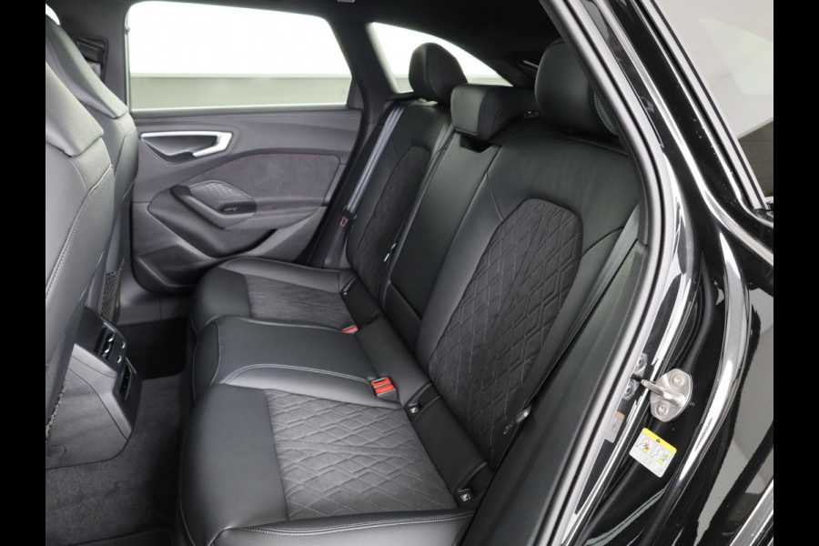 Audi A5 Avant 2.0 e-hybrid quattro S edition Competition 367pk | Panoramdak | Trekhaak | Matrix | Keyless | Adaptieve cruise controle