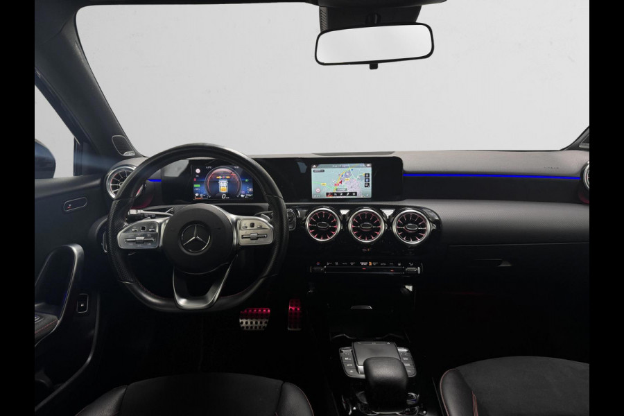 Mercedes-Benz A-Klasse 250 eAut. 218PK e AMG Line leder Pano Burmester Surround