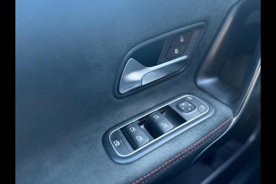 Mercedes-Benz A-Klasse 250 eAut. 218PK e AMG Line leder Pano Burmester Surround