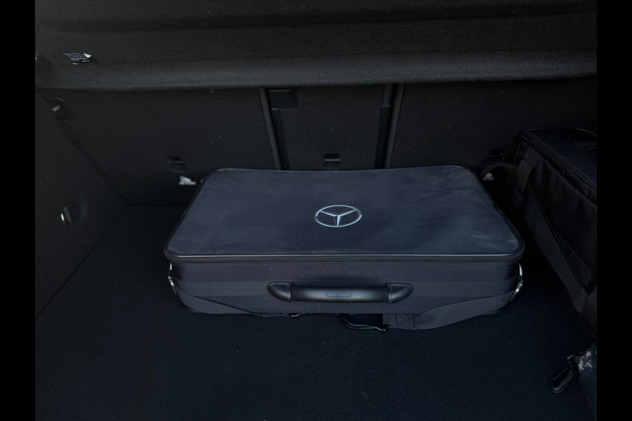 Mercedes-Benz A-Klasse 250 eAut. 218PK e AMG Line leder Pano Burmester Surround