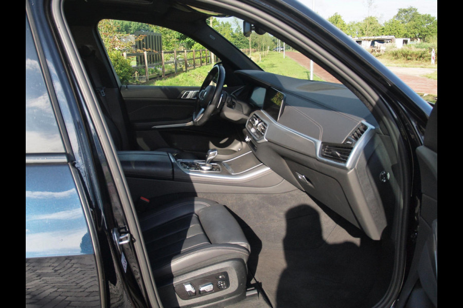 BMW X5 xDrive45e High Executive | M-Pakket | Glazen Panorama-dak | Camera | NL-Auto |