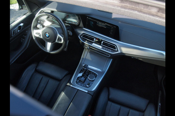BMW X5 xDrive45e High Executive | M-Pakket | Glazen Panorama-dak | Camera | NL-Auto |