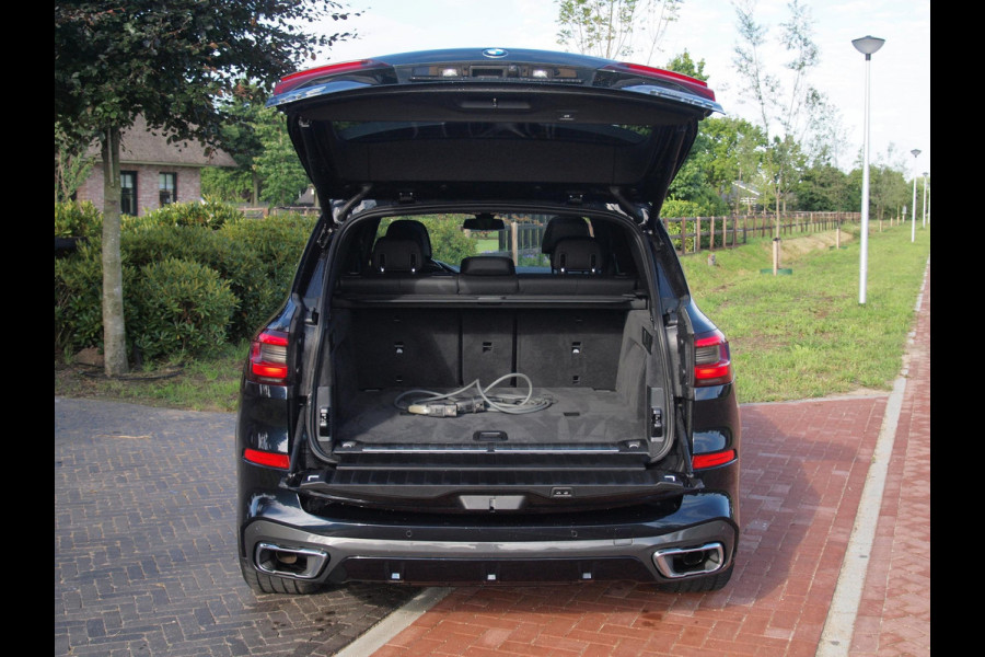 BMW X5 xDrive45e High Executive | M-Pakket | Glazen Panorama-dak | Camera | NL-Auto |