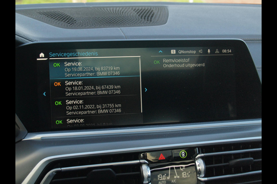 BMW X5 xDrive45e High Executive | M-Pakket | Glazen Panorama-dak | Camera | NL-Auto |