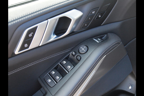 BMW X5 xDrive45e High Executive | M-Pakket | Glazen Panorama-dak | Camera | NL-Auto |