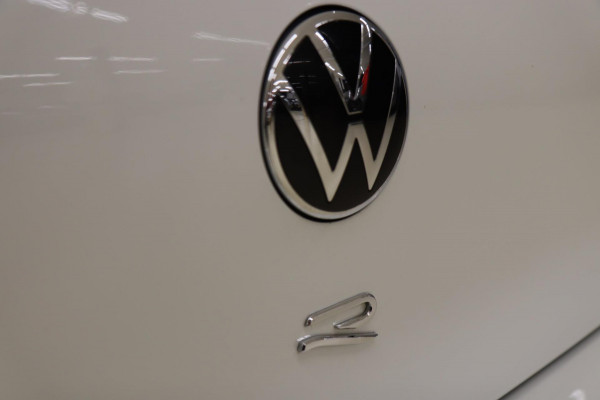 Volkswagen Golf 2.0 TSI R 4Motion Akra/Pano/Camera/Carplay/VOL