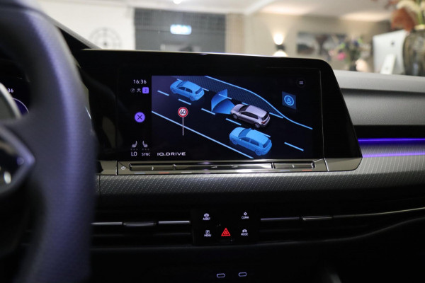 Volkswagen Golf 2.0 TSI R 4Motion Akra/Pano/Camera/Carplay/VOL