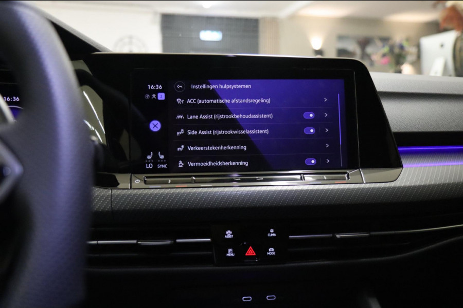 Volkswagen Golf 2.0 TSI R 4Motion Akra/Pano/Camera/Carplay/VOL