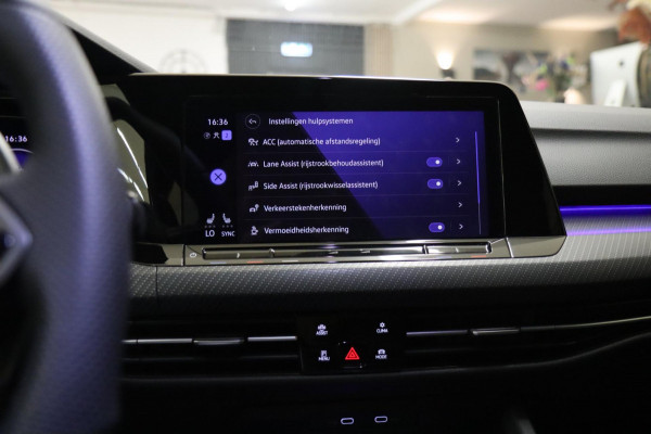 Volkswagen Golf 2.0 TSI R 4Motion Akra/Pano/Camera/Carplay/VOL