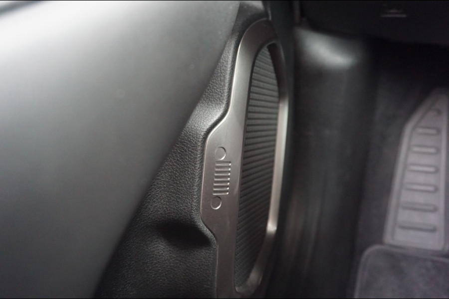 Jeep Renegade 120PK Limited ADAPTIVE | NAVI | 19'LMV | PARKSENS V+A | LEER!