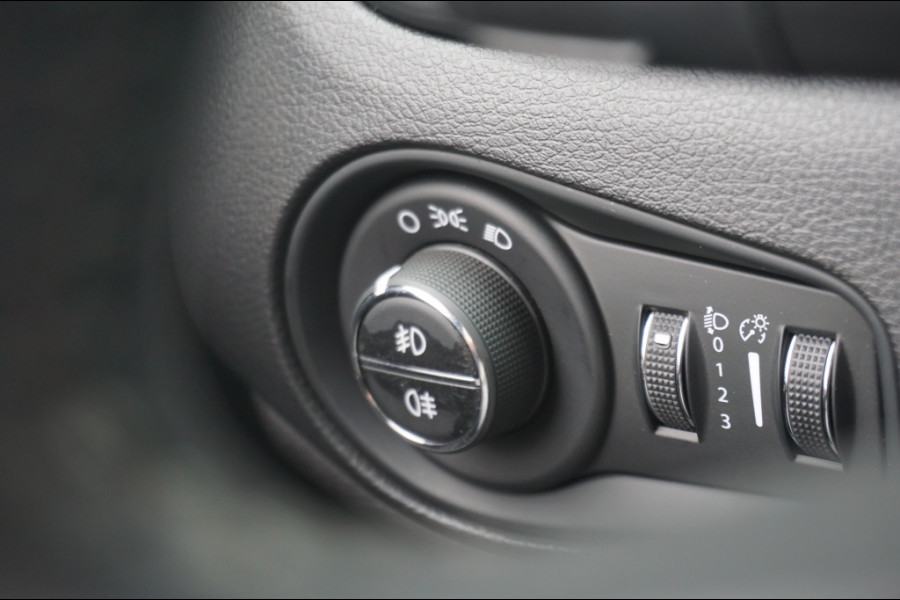 Jeep Renegade 120PK Limited ADAPTIVE | NAVI | 19'LMV | PARKSENS V+A | LEER!