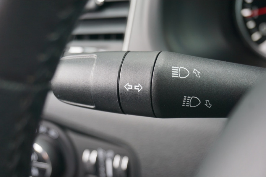 Jeep Renegade 120PK Limited ADAPTIVE | NAVI | 19'LMV | PARKSENS V+A | LEER!